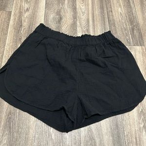 Universal thread black linen shorts Size XL with pockets